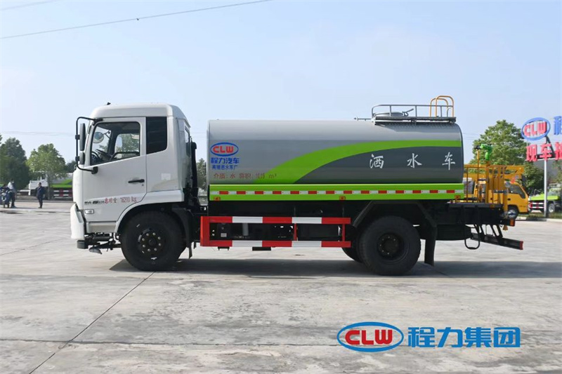 國(guó)六東風(fēng)天錦灑水車(chē) 國(guó)六東風(fēng)天錦灑水車(chē)